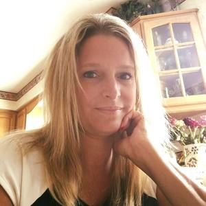 Meet your Posher, Angelique